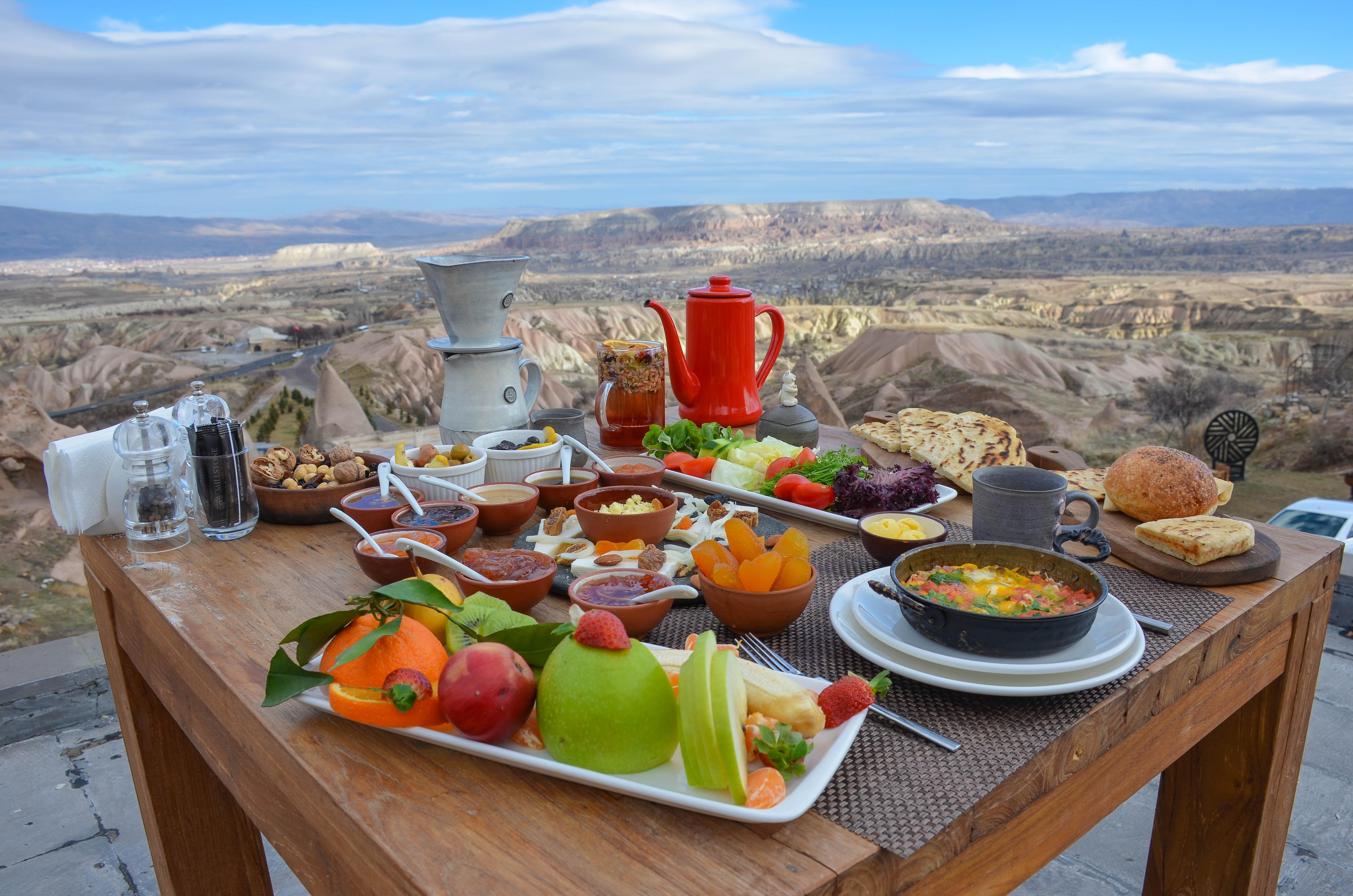 Millstone Cave Suites Hotel Üchisar Bagian luar foto