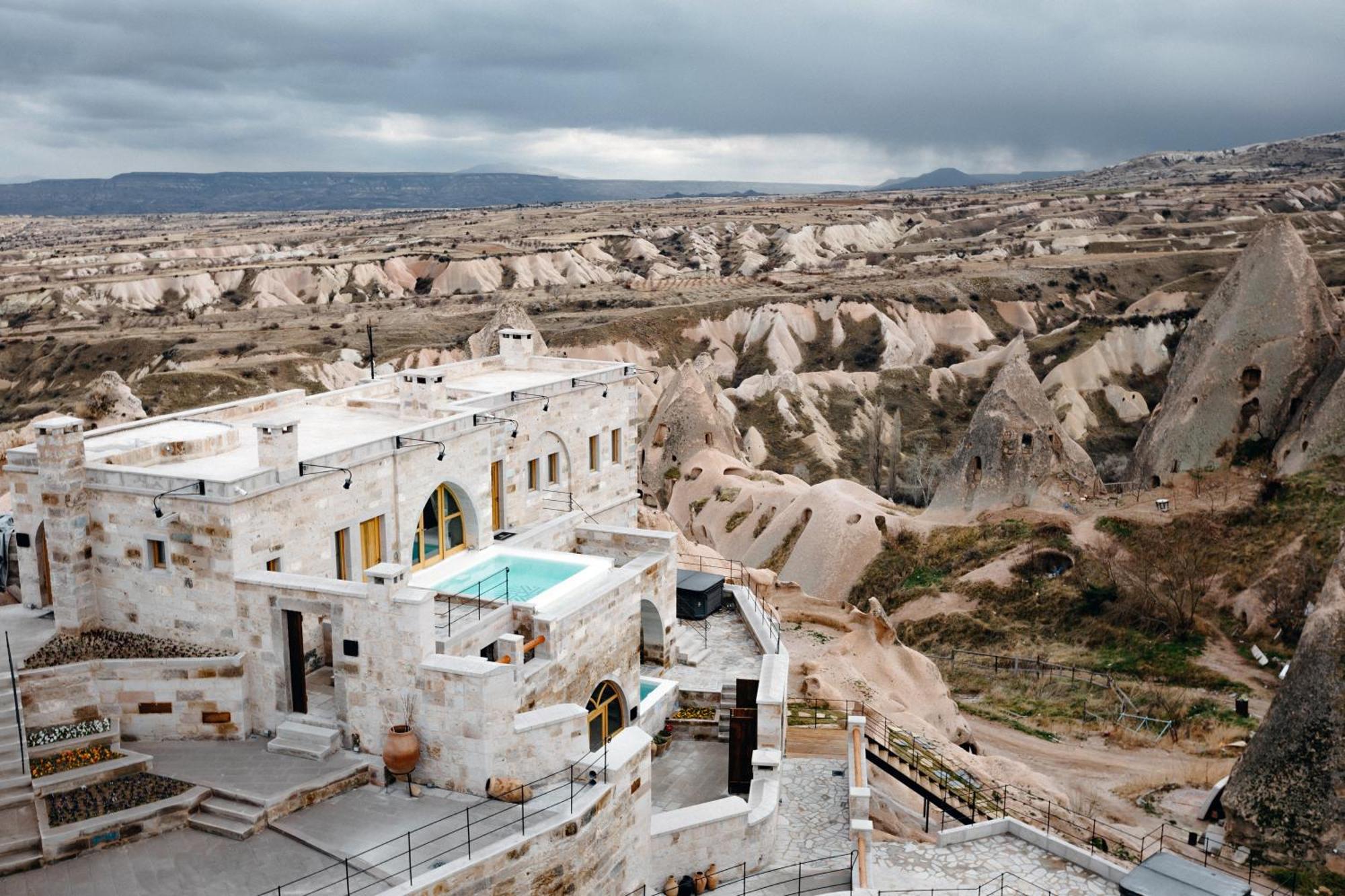 Millstone Cave Suites Hotel Üchisar Bagian luar foto